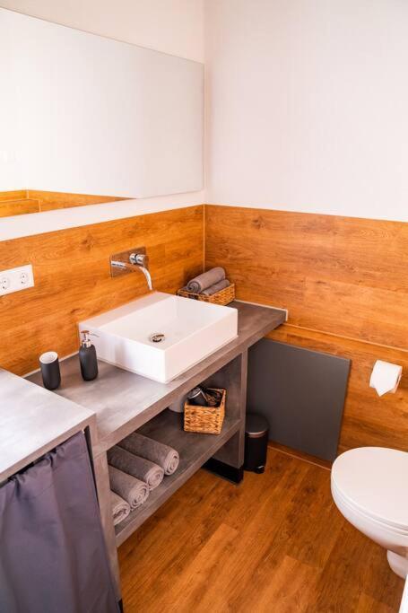 Appartement Neu Renoviertes Ferienhaus/wohnunng Kleine Auszeit *